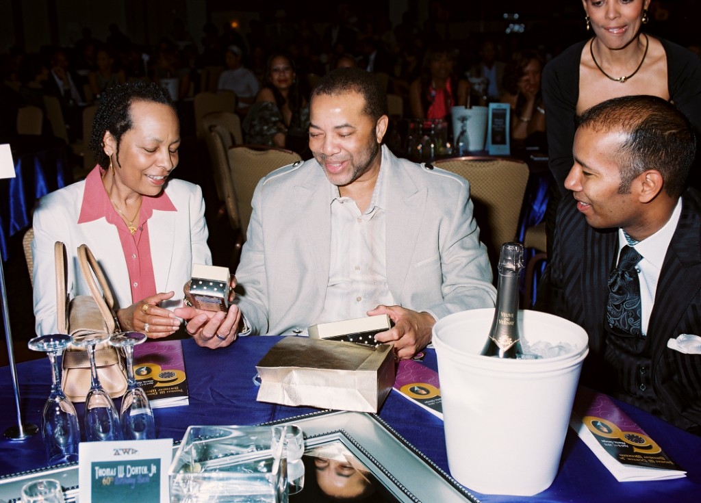 Guests celebrating at a Foundation dinner