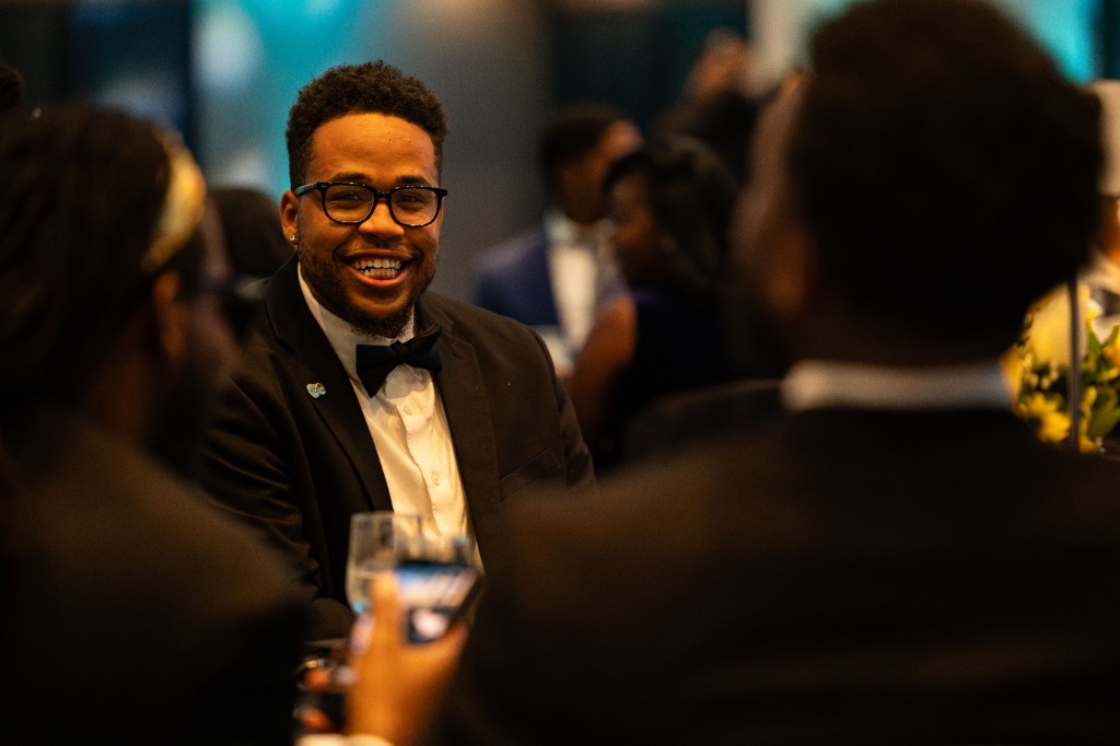 A guest in a tuxedo at Hall of Fame Weekend